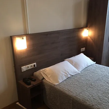 Mary's Hotel *