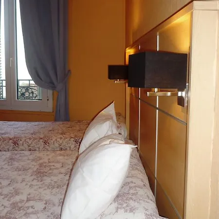 Hotel Mary's *